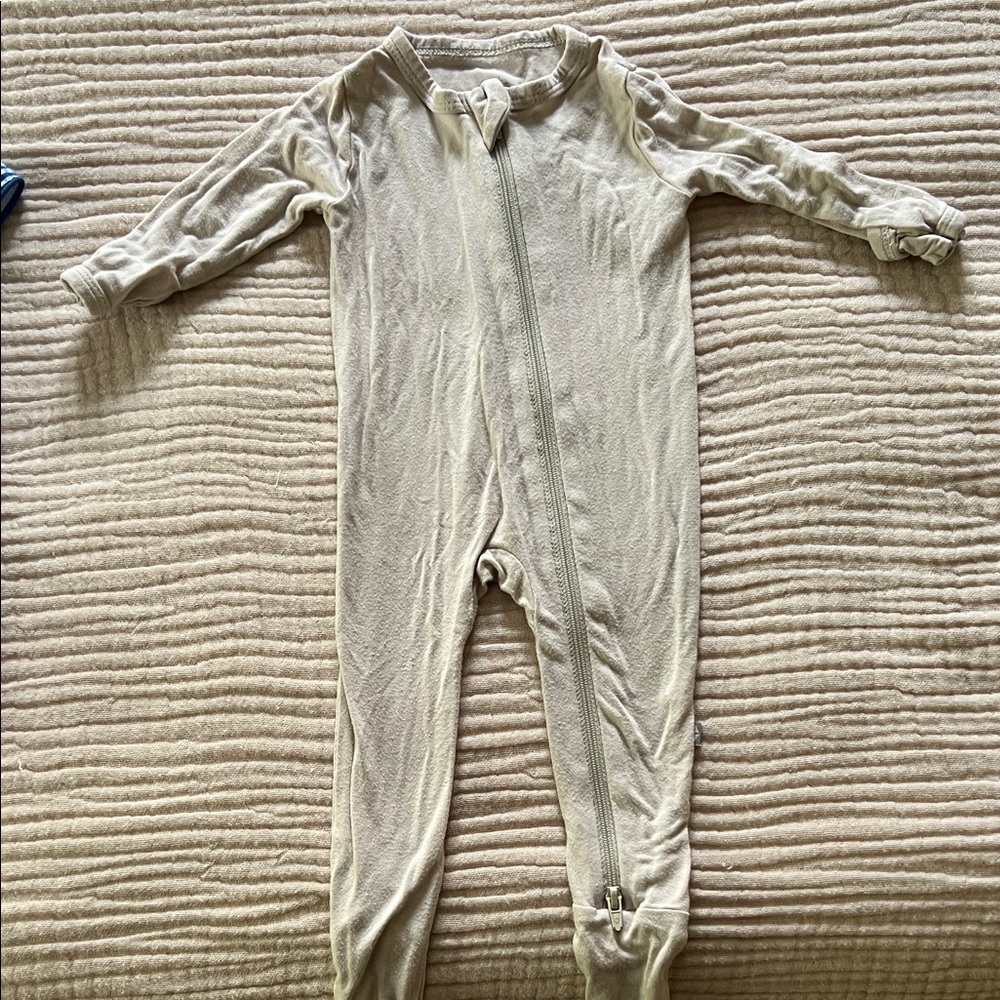 Kyte BABY Tan Kids Pajama Footies
